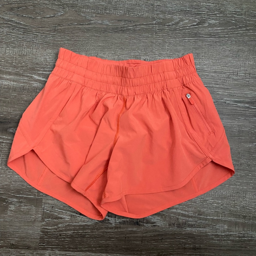 Lululemon tracker short